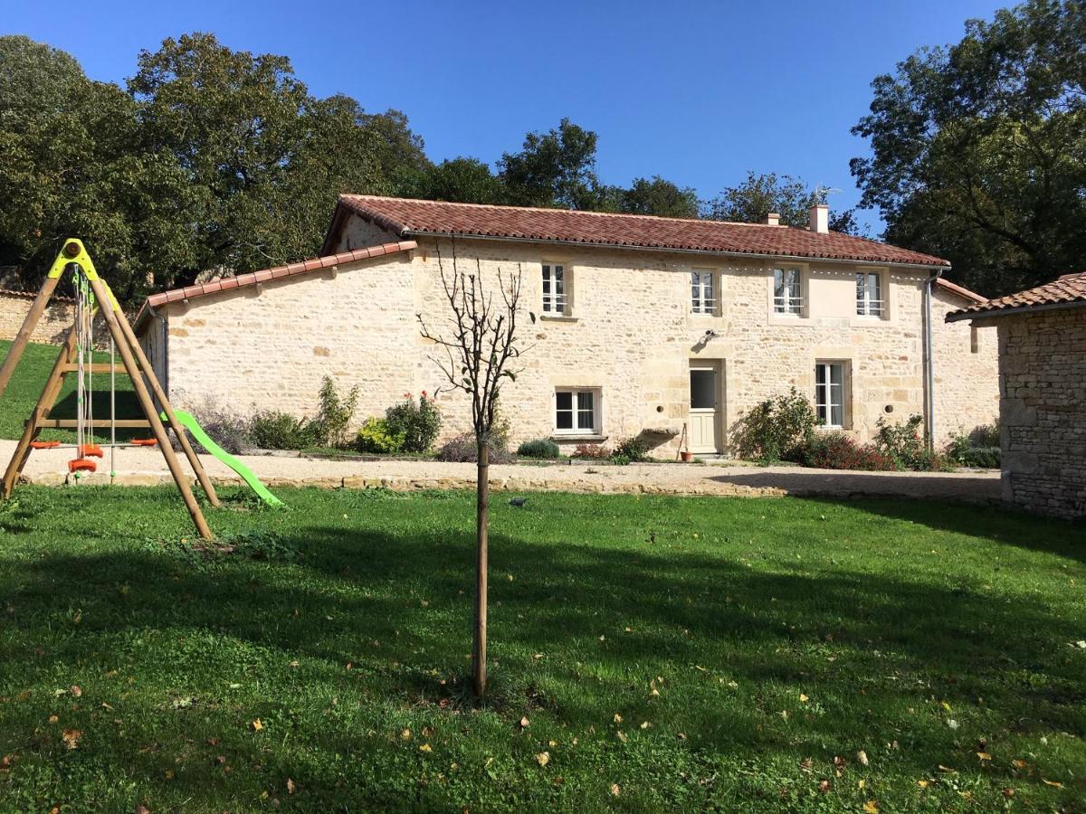 Gites Les Demeures De Valette Azay-le-Brule Bagian luar foto